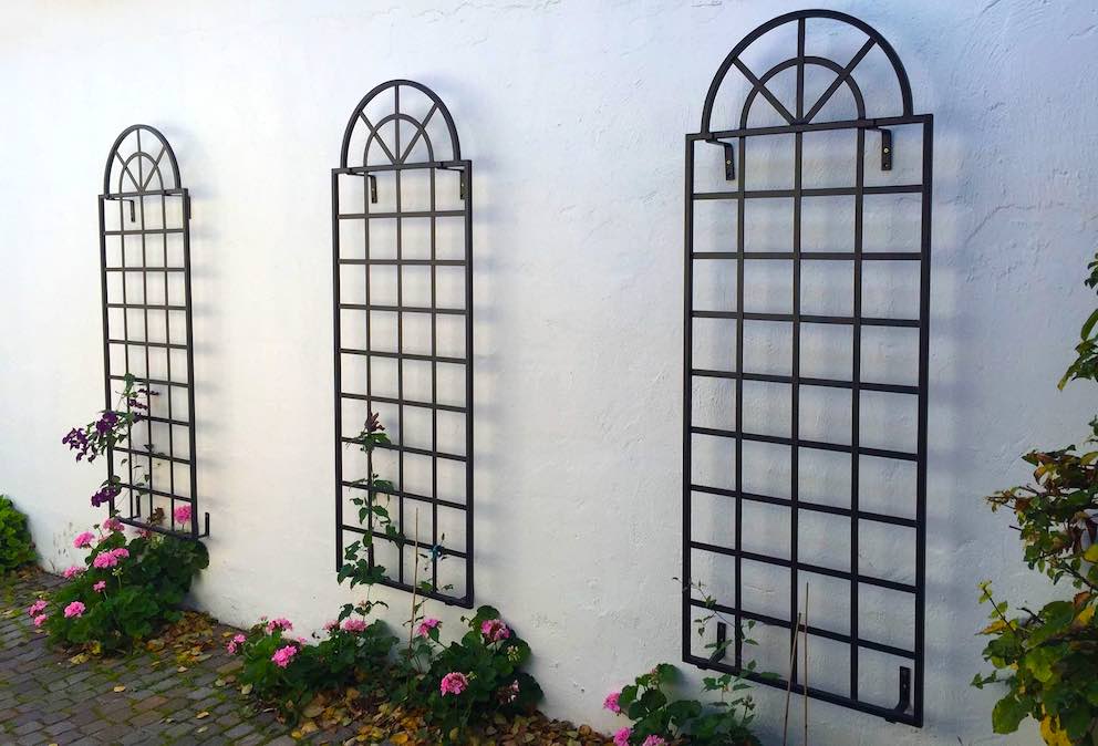 The Orangery Trellis Elegant wallmounted trellis made of galvanised steel