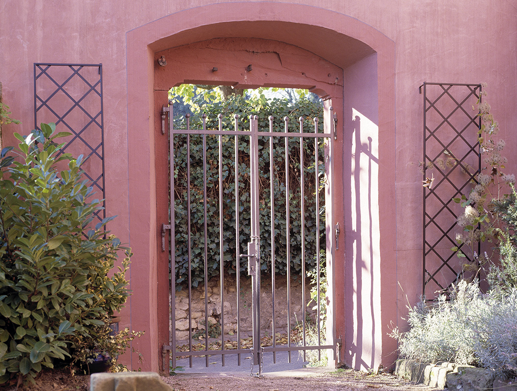 De Rigueur Trellis ~ wrought-iron Wall Trellises ~ Classic 