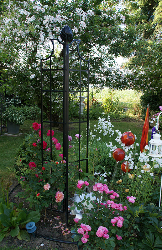 High quality Rose Obelisk buy on Classic Garden Elements UK