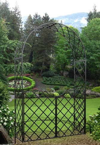 Round Top Garden Arch 'Bagatelle' with garden gate
