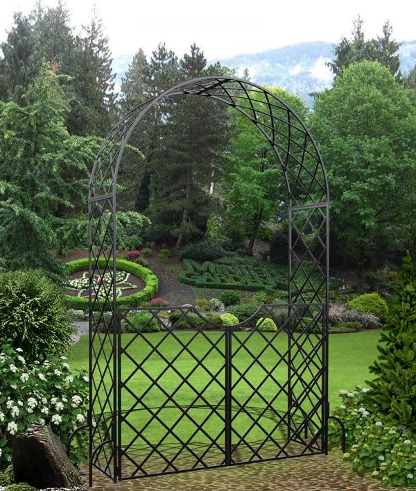 Round Top Garden Arch 'Bagatelle' with garden gate