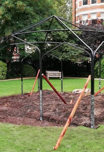 Construction of the Sissinghurst Pavilion by Classic Garden Elements
