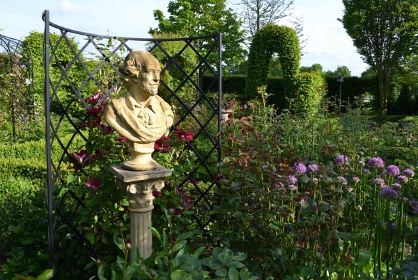 Half round Rose trellis Exedra - Classic Garden Elements