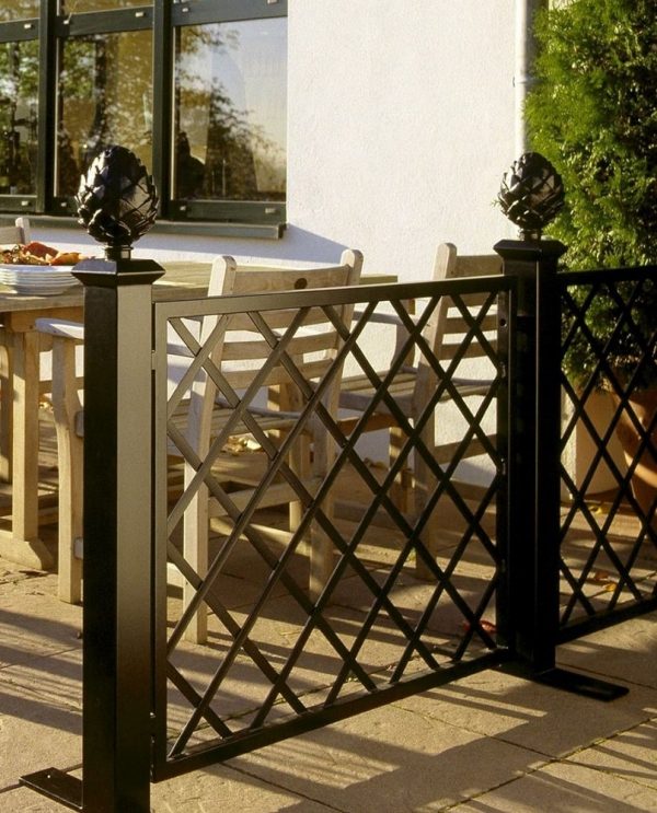 Restaurant Trellis Divider by Classic Garden Elements enclosing outside seating area