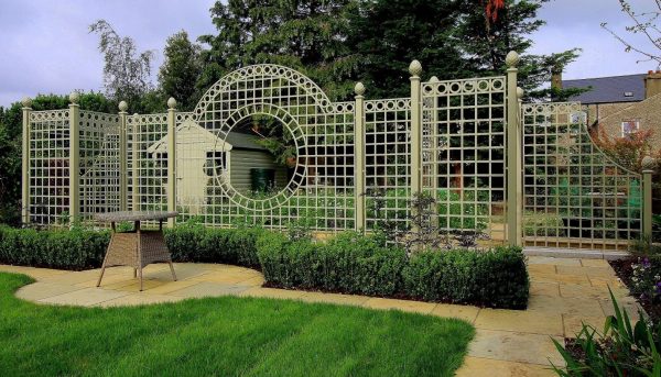 The Trianon Rose Treillage Set by Classic Garden Elements