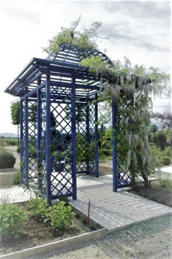 Classic Garden Elements' Wallingford Gazebo with trellis roof, near Lake Biel in Switzerland