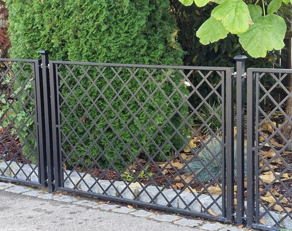 Close-up of the fence panels of the Portofino Garden Arch with Gate and Fence