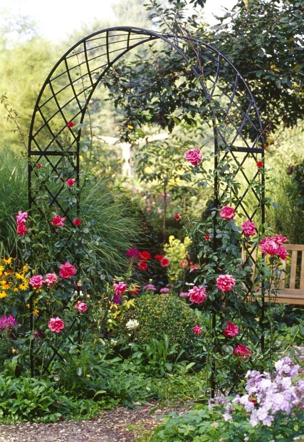 The Bagatelle Round-Top Garden Arch. Galvanised & powder coated steel.