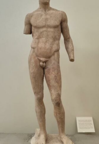 Delphic Statue of Agias – Full figure emphasizing the supporting and free leg in the typical Lysippean canon